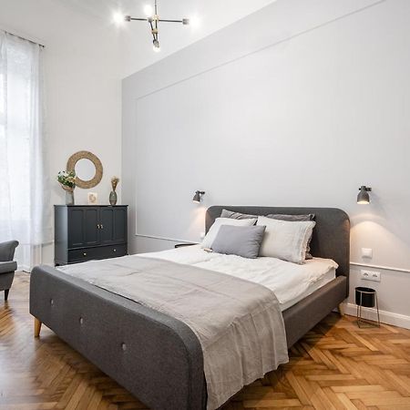 Atmos Glare Apartment Budapest Exterior foto