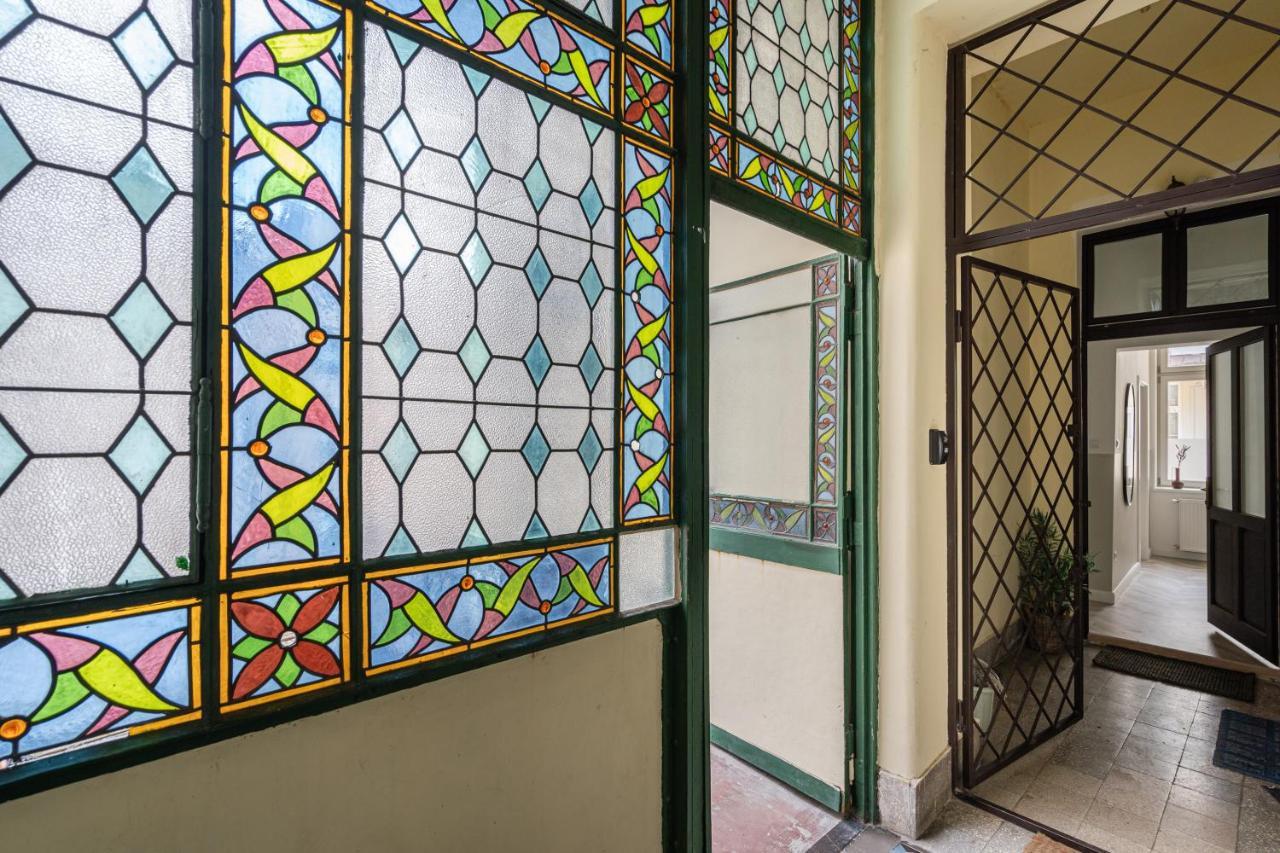 Atmos Glare Apartment Budapest Exterior foto
