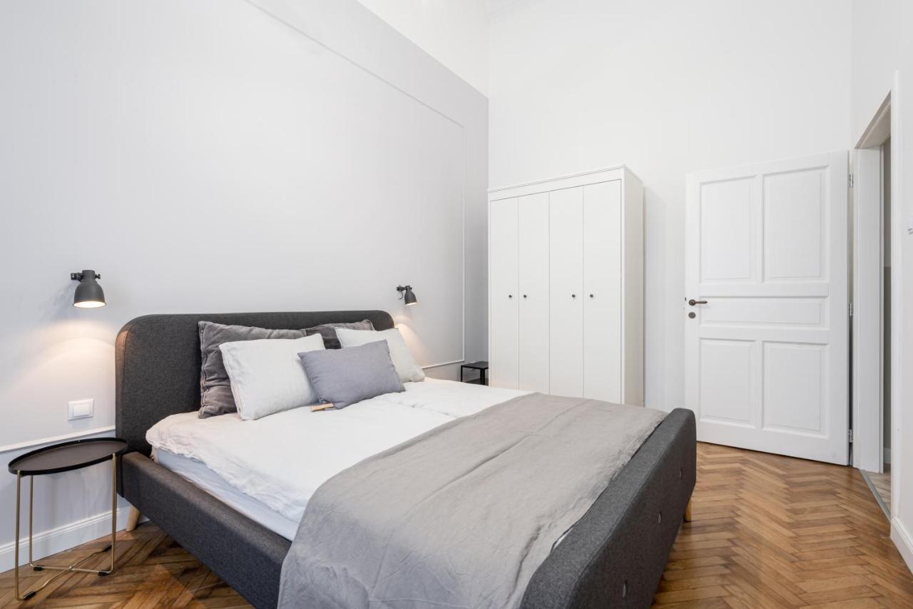 Atmos Glare Apartment Budapest Exterior foto