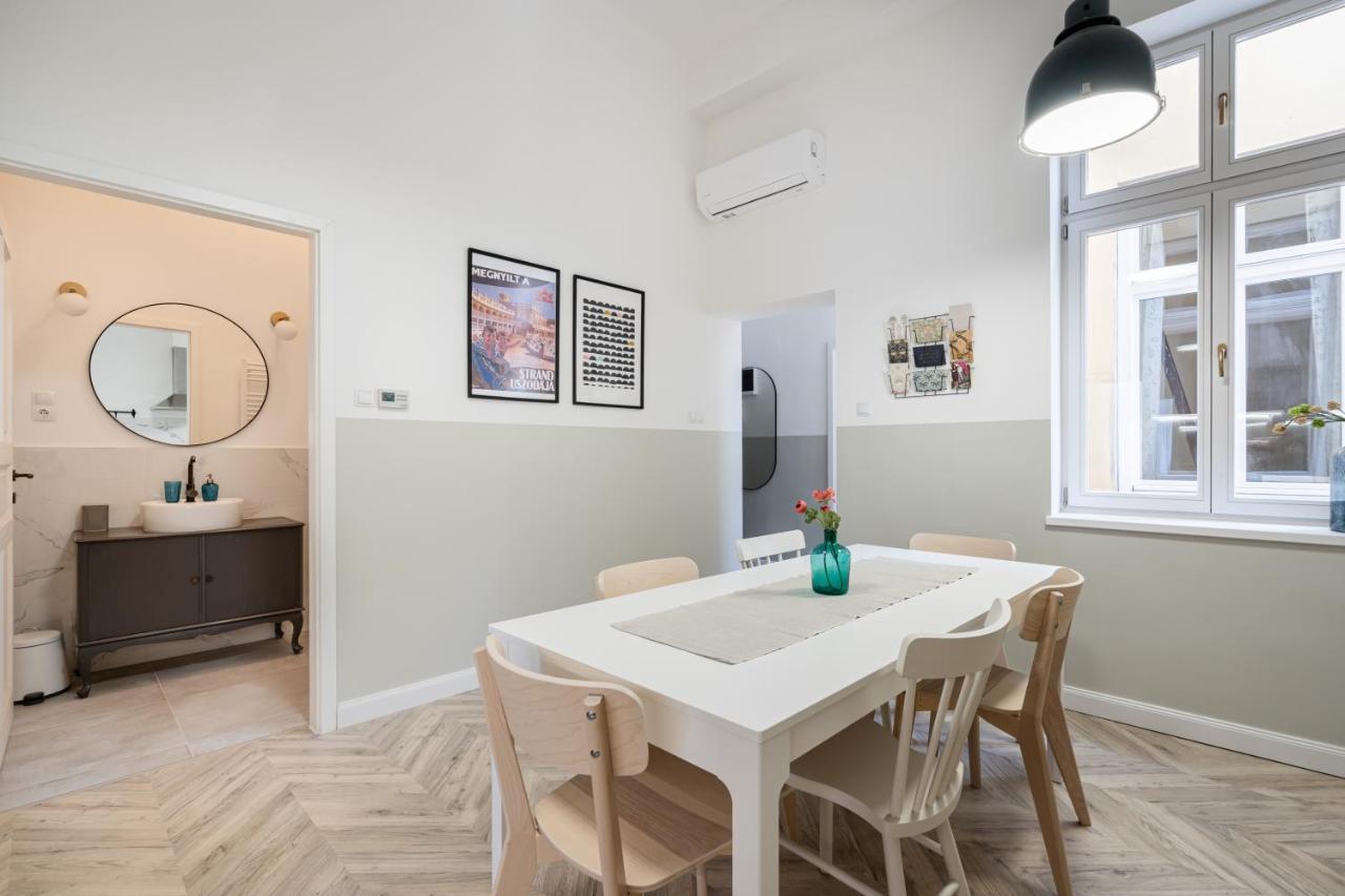 Atmos Glare Apartment Budapest Exterior foto